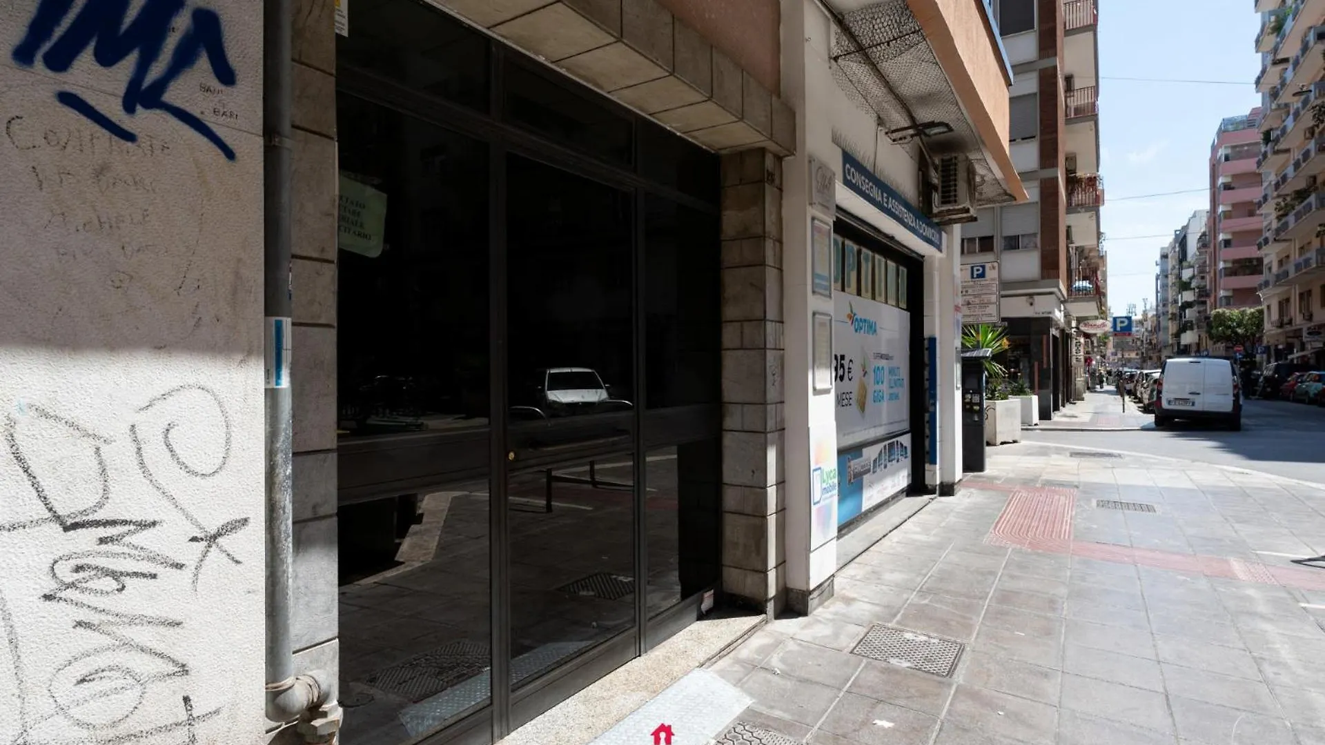 Barirooms - Flat 25 0*, バーリ